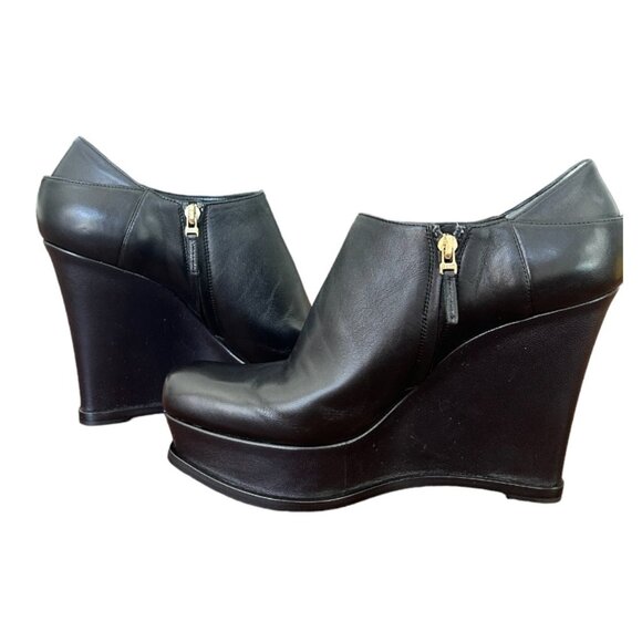 🆕 FENDI Black Leather Booties 💥 - Picture 4 of 15